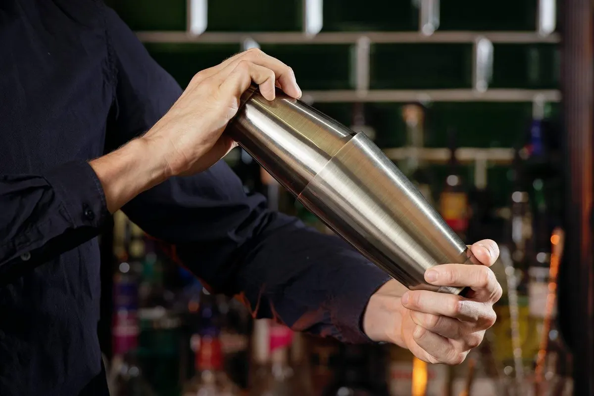 SS Boston Shaker Set – Stainless Steel Cocktail Shaker | 540ml & 840ml 3
