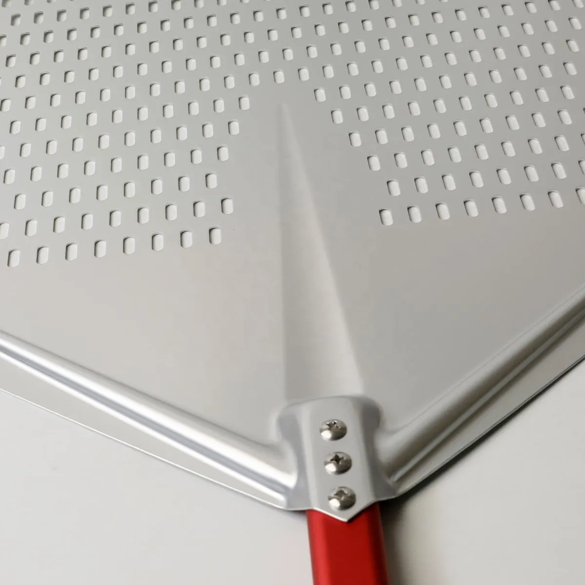 Aluminium Perforated Pizza Peel with 80 cm Handle Hard Anodised Blade 4